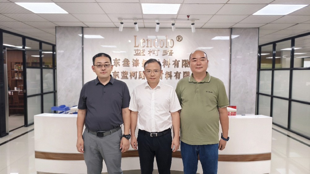 心系企業(yè)，情暖藍(lán)柯路——陳鎮(zhèn)長及鎮(zhèn)領(lǐng)導(dǎo)團(tuán)隊親臨指導(dǎo)，共繪發(fā)展藍(lán)圖